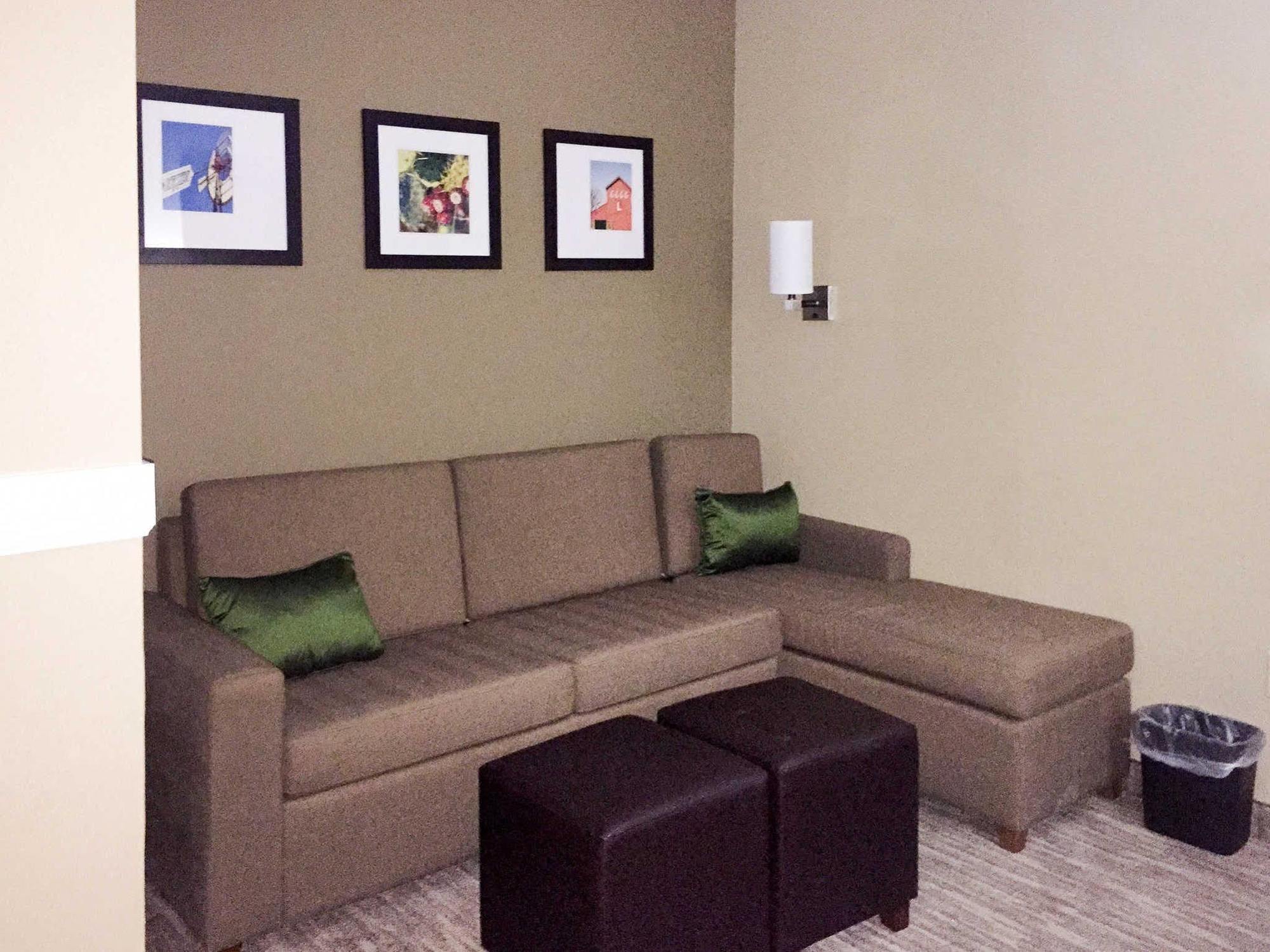 Hotel Comfort - Lubbock